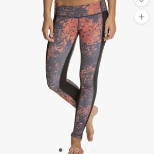 Vimmia Printed Twist Yoga Leggings
